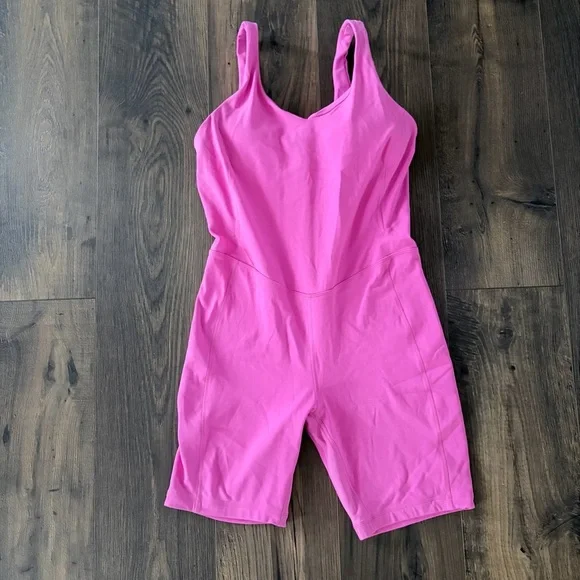 NWOT Lululemon Align Onesie 8" size 12 in sonic pink. - Picture 6 of 9
